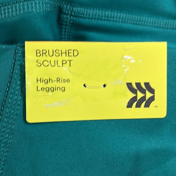 All in motion, high-rise leggings. 1297 - Picture 7 of 10